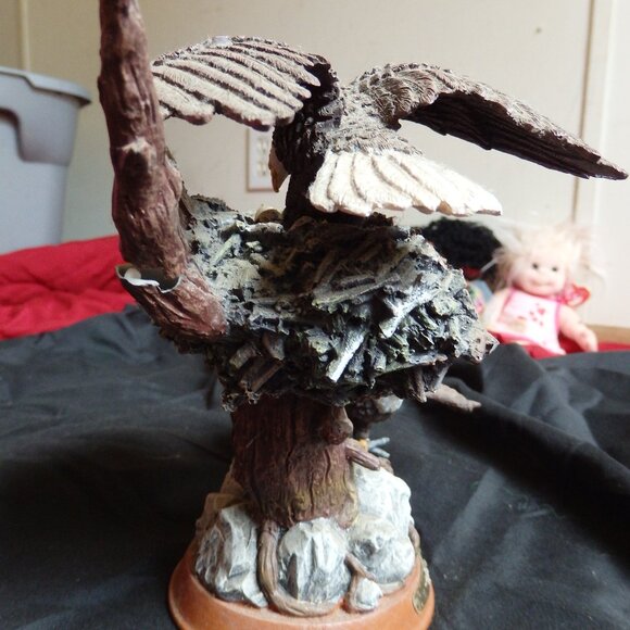 The Bradford Exchange “Winged Guardians” Bald Eagle Sculpture - Picture 7 of 9